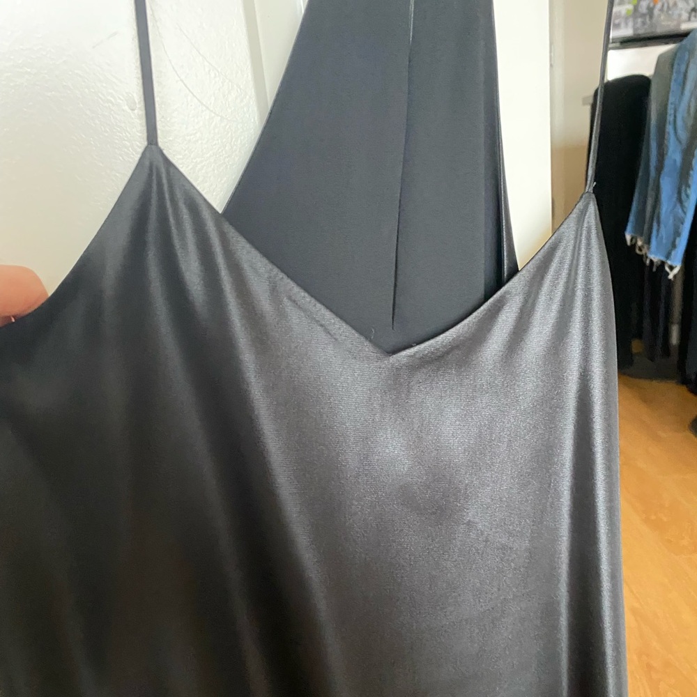 EXPRESS Reversible Tank - Picture 2 of 4